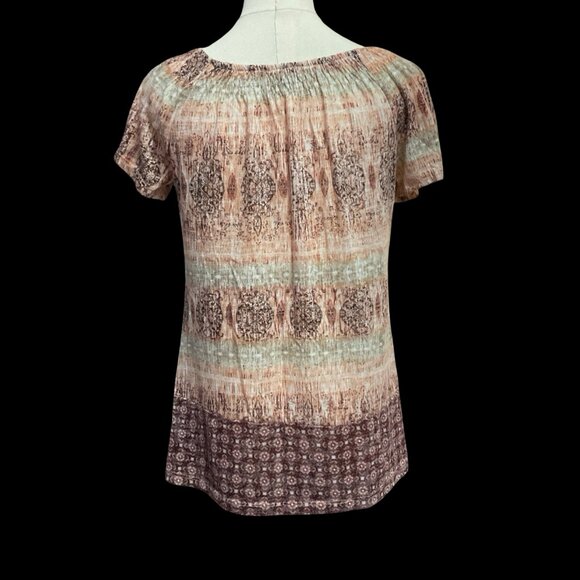 👗5/$25 - Orange/Tan Graphic Print Top w/ Shirred Neckline - Picture 2 of 2